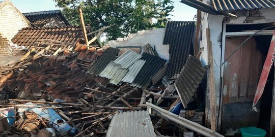 Gempa di Jember Sebabkan Belasan Rumah Warga Rusak