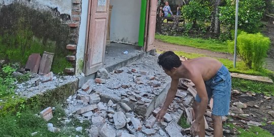 Gempa Magnitudo 5,1 di Kabupaten Jember, 4 Warga Luka Tertimpa Reruntuhan Bangunan
