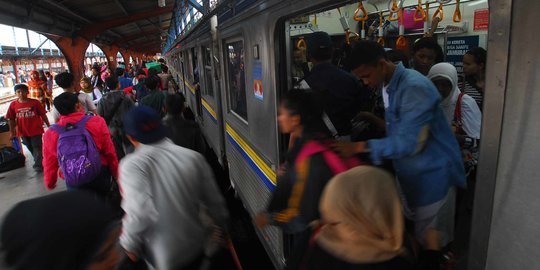 KAI Commuter Terjunkan 3.888 Personel Pengamanan Selama Libur Natal dan Tahun Baru