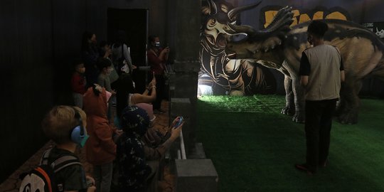 Mengunjungi Wahana Dino Factory di Mal Kota Kasablanka