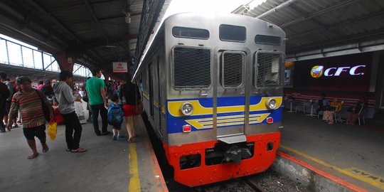Cegah Omicron, KAI Commuter Batasi Penumpang di Bawah 50 Persen