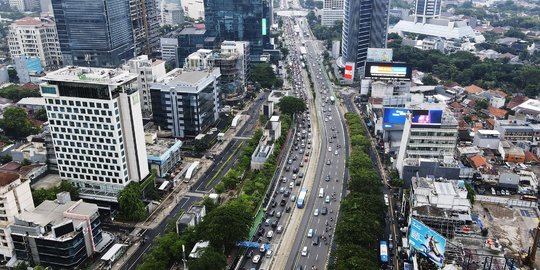 Suasana Lalu Lintas Ibu Kota Seusai Temuan Kasus Omicron