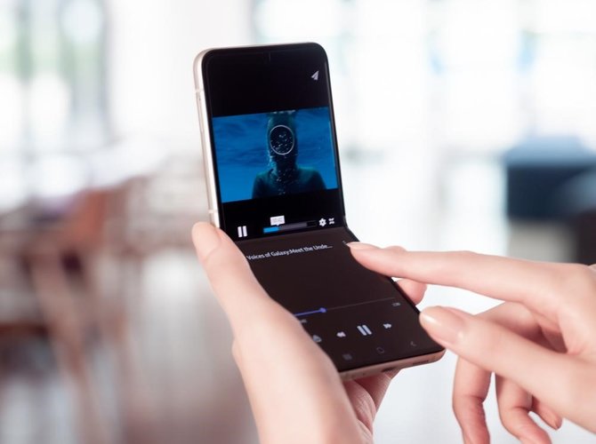 3 pengalaman berbeda yang bisa dirasakan dengan samsung galaxy z flip3