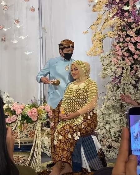 digelar mewah ini potret tujuh bulanan aurel hermansyah