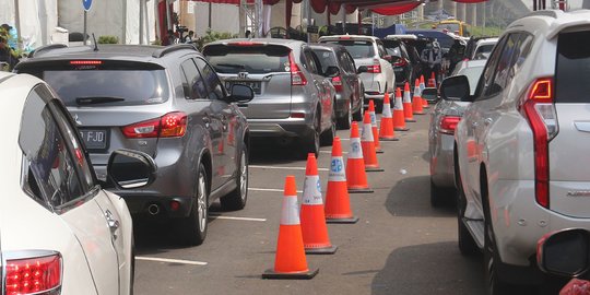Urai Kepadatan Tol Japek, Contraflow Diberlakukan di KM 61 sampai KM 47 Arah Jakarta
