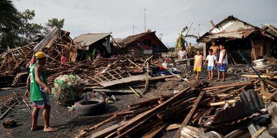 Hantaman Topan di Filipina Tewaskan Lebih dari 200 Orang