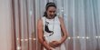 Hamil Anak Pertama, Ini 5 Potret Nadine Chandrawinata dengan Perut Makin Membesar