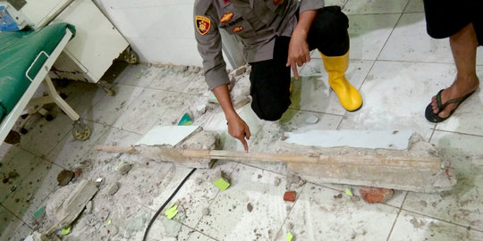 Rangka Tembok Puskesmas di Garut Ternyata Bambu, Polisi dan Inspektorat Turun Tangan