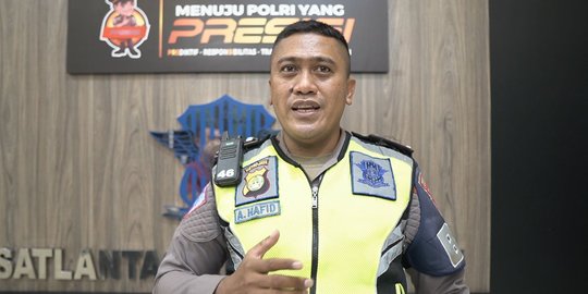 Cerita Heroik Aiptu Abdul Hafid Padamkan Mobil Terbakar di Tol Jagorawi