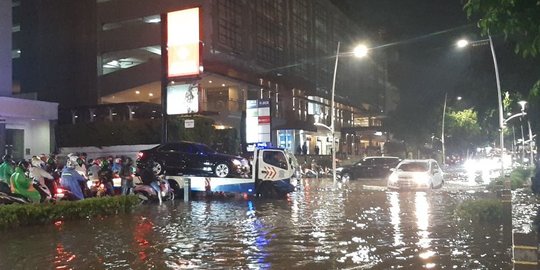 Hujan Deras, Kemang Banjir dan 21 RT di Petogogan Jaksel Terendam