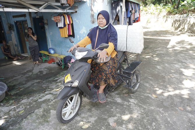 ibu sri wahyuni dan anak anaknya