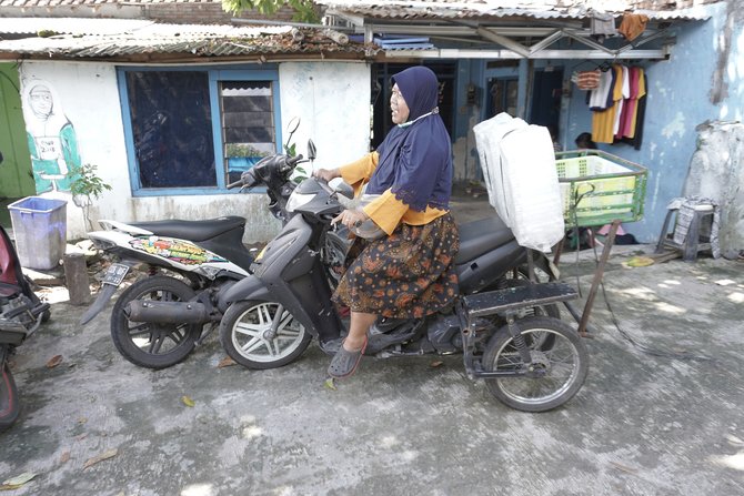 ibu sri wahyuni dan anak anaknya