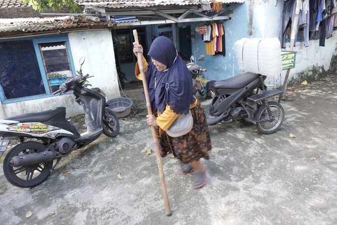 ibu sri wahyuni dan anak anaknya