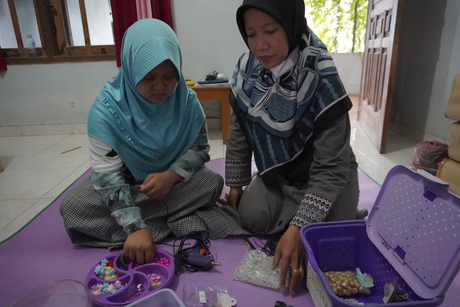 ibu luthfi dan salma