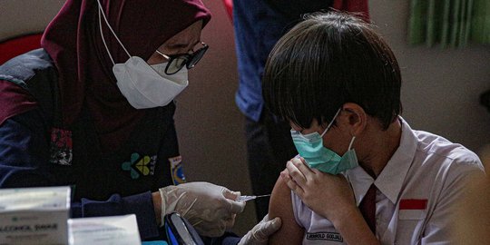 CEK FAKTA: Hoaks Belum Ada Uji Coba Vaksin Sinovac Diberikan ke Anak