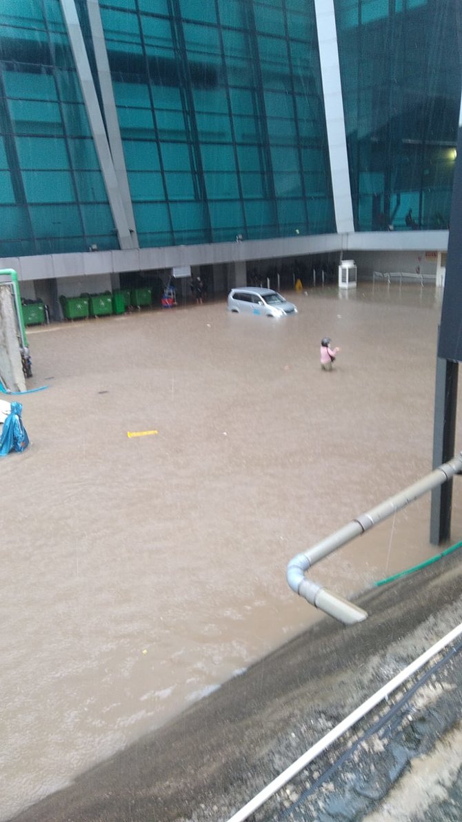 bandara soekarno hatta banjir