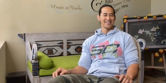 Kental Nuansa Bali, Ini 6 Potret Rumah Ade Rai di Bandung