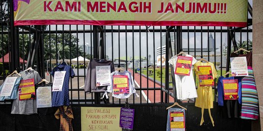 Desak RUU Tindak Pidana Kekerasan Seksual, Massa Wanita Demo Gedung DPR