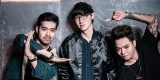 Populer Bersama Weird Genius, Reza Arap Akui Tak Bisa Main Musik