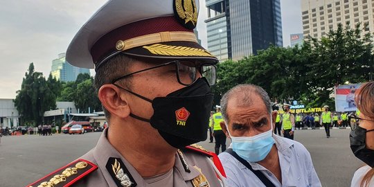 Pastikan Tak Ada Perayaan Malam Tahun Baru, Polisi Sisir Kafe dan Mal di Jakarta