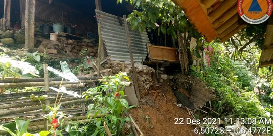 Gerakan Tanah Terjadi di Kabupaten Bogor, 2 Rumah Rusak dan 5 Terisolir