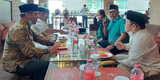 Elite PKB-Gerindra Bertemu di Sela Muktamar NU