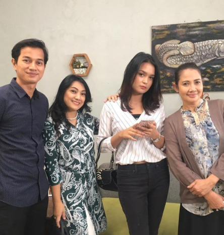 main di suara hati istri intip potret sherly dwi fitri bareng pemain lainnya