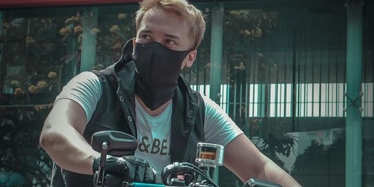 Tampil Kece, Ini Potret Raeshard Octaviansha 'Kisah Nyata Spesial' Naik Motor Sport