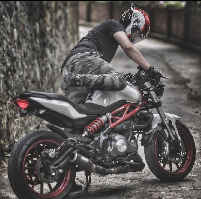 tampil kece ini potret raeshard octaviansha 039kisah nyata spesial039 naik motor sport