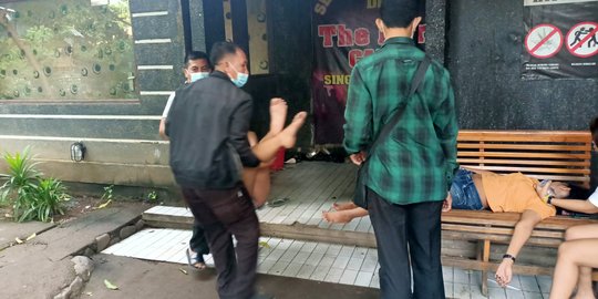 3 Perempuan Diduga Disekap dalam Kafe di Buleleng, Dievakuasi dalam Kondisi Lemas