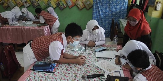 DPR Nilai Kurikulum Prototipe Jawaban Nadiem Atas Learning Loss Akibat Pandemi