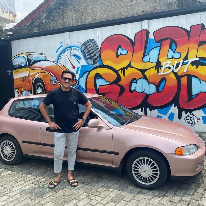 koleksi mobil andre taulany