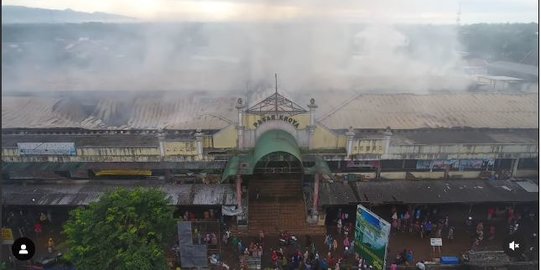 Detik-Detik Pasar Kroya Cilacap Kebakaran, Begini Kondisinya