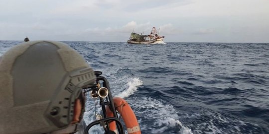 Bakamla Tangkap Kapal Ikan Berbendera Vietnam di Laut Natuna Utara