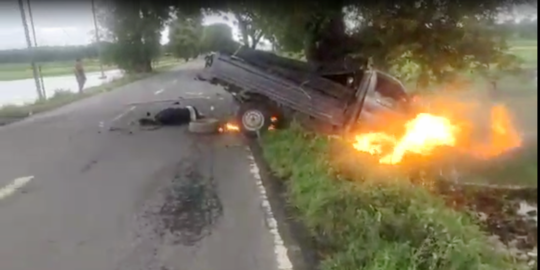 Mobil Pikap Terbakar di Jeneponto, 5 Orang Sekeluarga Meninggal