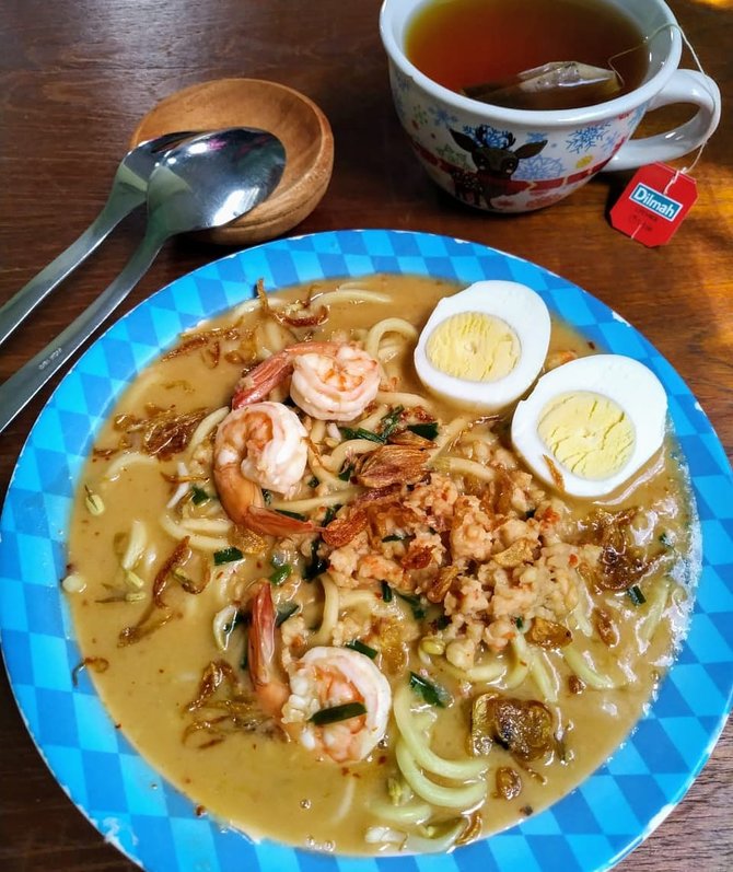 mie rebus gomak pedas