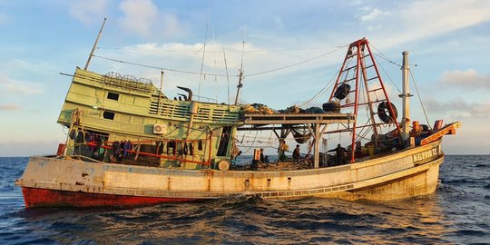 Bakamla RI Tangkap Kapal Vietnam yang Curi Ikan di Laut Natuna Utara