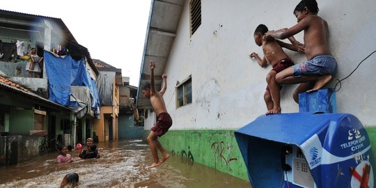 Hujan Lebat, Sejumlah Kawasan di Palembang Terendam Banjir