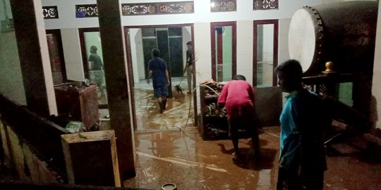 Angin Kencang Terjang Jember, 21 Rumah Warga Rusak