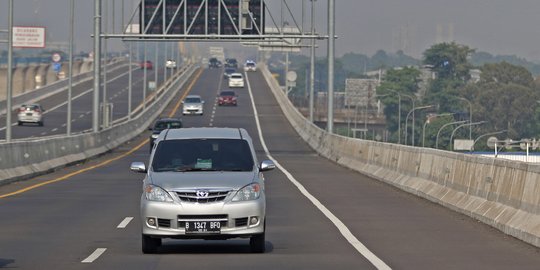 Hari Terakhir Libur Natal, Arus Lalu Lintas di Tol Cikampek Lancar