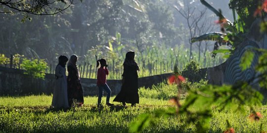 17 Tahun Peringatan Tsunami Aceh, Intip Momen Ziarah Kuburan Massal Korban