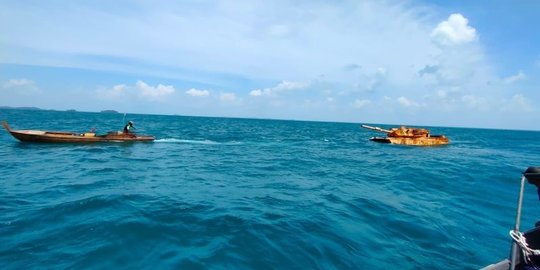 TNI AL Masih Selidiki Benda Diduga Tank Ditemukan Nelayan di Perairan Bintan