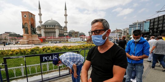 Turki Alami Lonjakan Kasus Harian Covid-19 Hingga 30 Persen