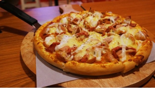 cara membuat adonan pizza amp 4 resep ala rumahannya yang anti gagal