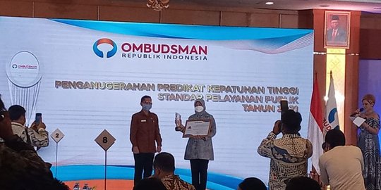 BPOM Raih Predikat Kepatuhan Tertinggi dari Ombudsman RI