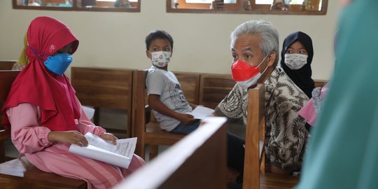 Gubernur Jawa Tengah Ingin Vaksinasi Covid-19 Jangkau Anak Jalanan