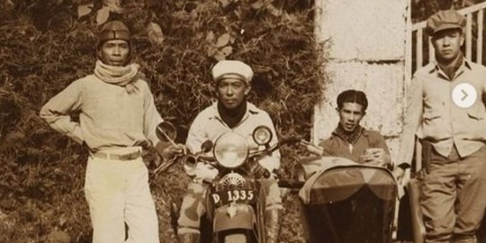 Potret Anak Motor Bandung Tahun 1930, Gayanya Curi Perhatian