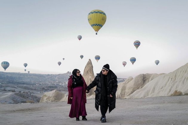 6 artis ini liburan akhir tahun ke luar negeri ada yang ke turki hingga ke amerika
