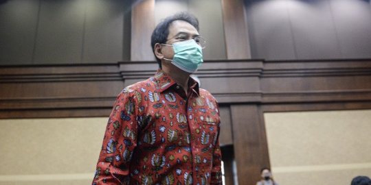 Eks Bupati Lamteng Teken Dukungan Politik dengan Azis Syamsuddin saat di Sukamiskin