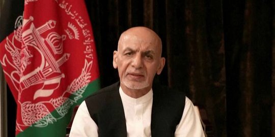 Ashraf Ghani Salahkan Kesepakatan AS-Taliban sebagai Penyebab Jatuhnya Afghanistan
